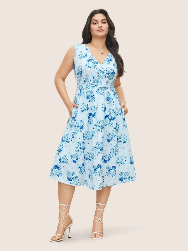 Price Reduction structured dressOverlap Collar Floral Sleeveless Ruched Dress